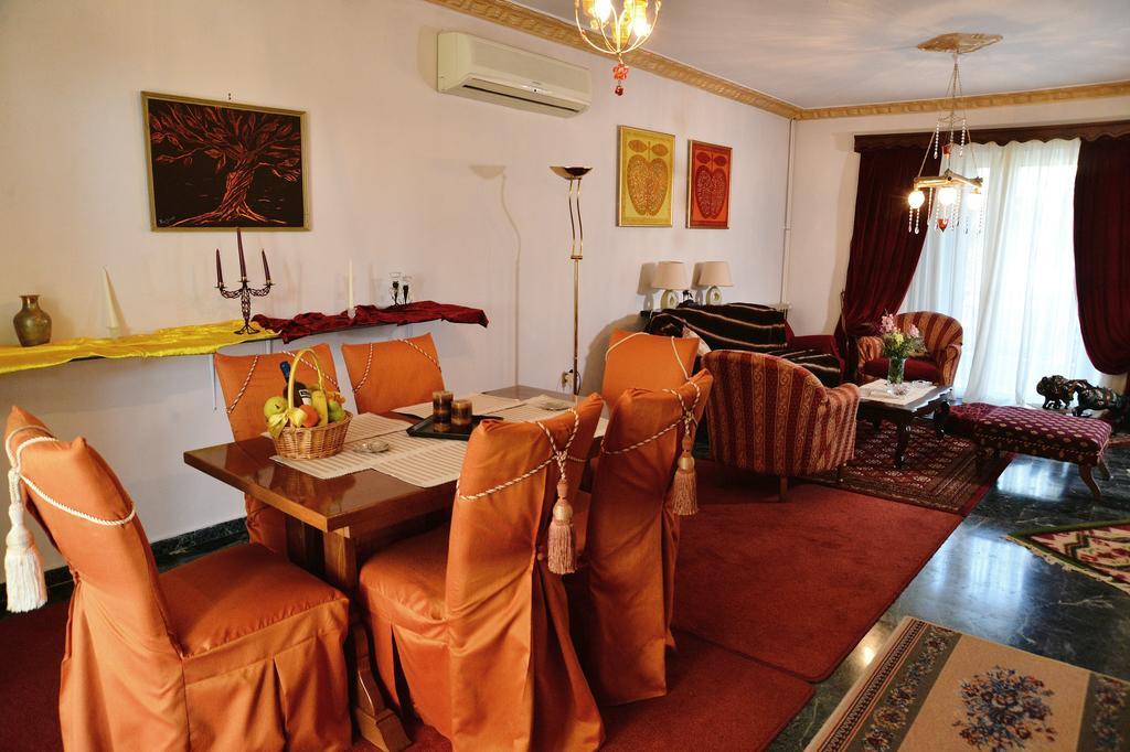 Noble Inn Loutráki Chambre photo
